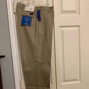 Men’s Dark khaki Dockers size 33x32